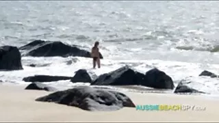 કોક્વેટ સાવકા ભાઈને ઓપનબીપી આપવામાં આવે છે.